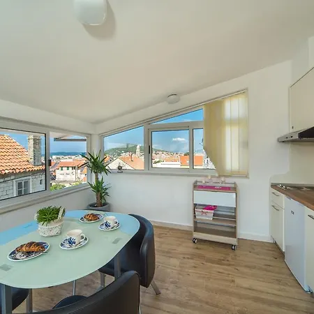 Apartment Cherry-Old Town