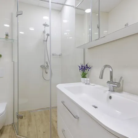 Cherry-Old Town * Split